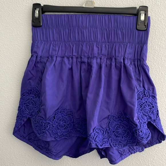 FREE PEOPLE Pants - FREE PEOPLE WOMEN SHORTS